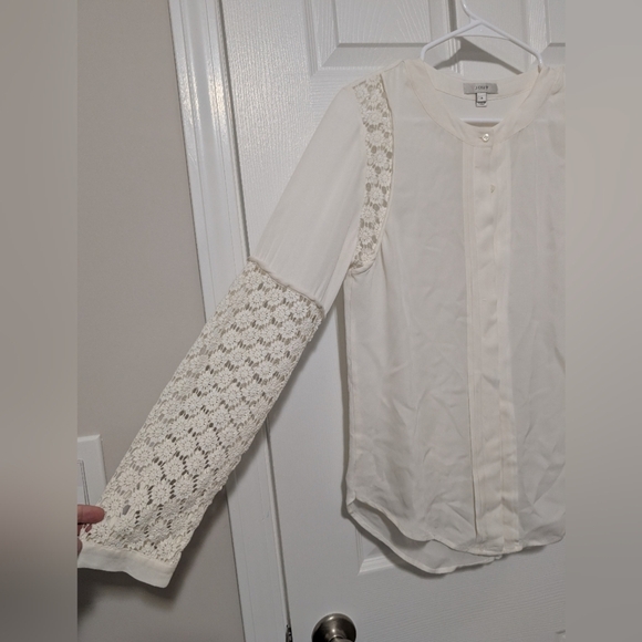 J. Crew, Women's Size 4, 100% Silk Button Down Blouse W/ 100% Cotton Lace Detail - Picture 3 of 7